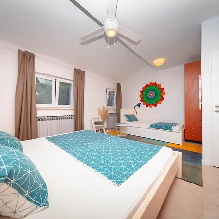 Housegreen